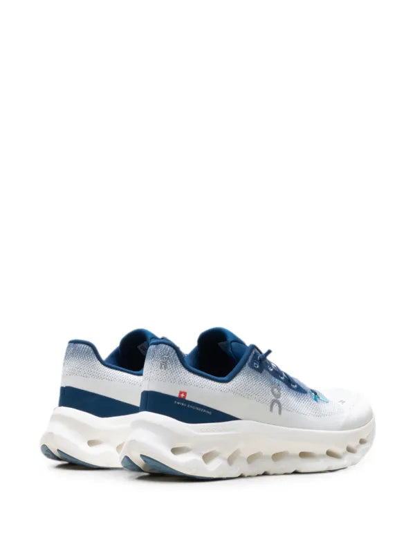 QC Cloudtilt sneakers