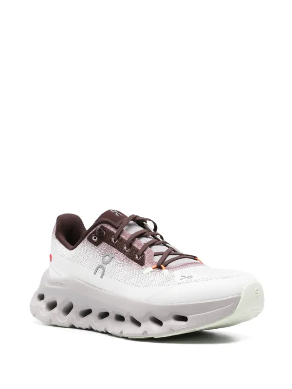 QC Cloudtilt sneakers