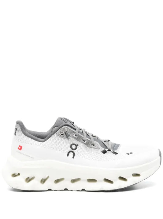 QC Cloudtilt sneakers