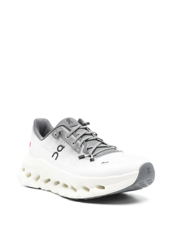 QC Cloudtilt sneakers