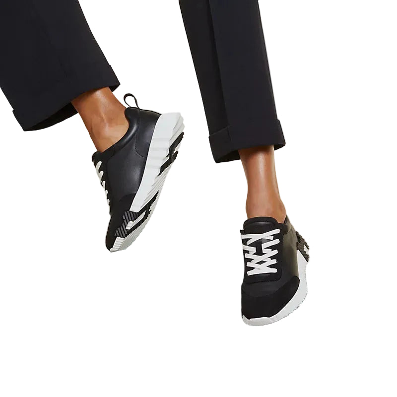 Bouncing Sneakers - Black Leather